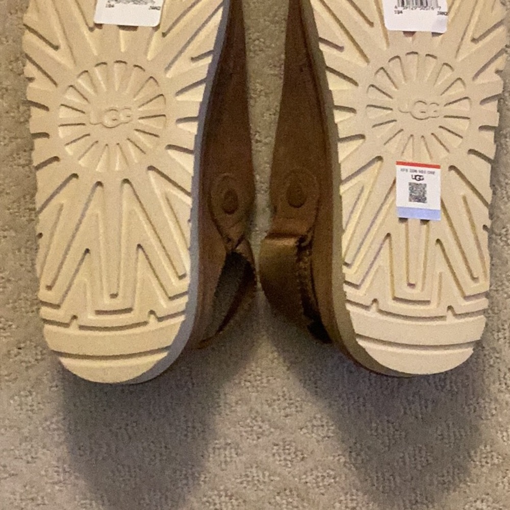💥SALE💥 NWT UGG Goldenstar Suede Clogs, 10 - Picture 13 of 15